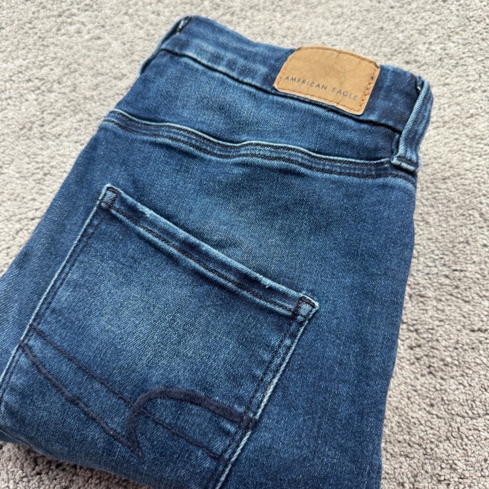 American Eagle Women's 4R Curvy Highest Rise Jeggings Distressed Dark Wash - Picture 7 of 7